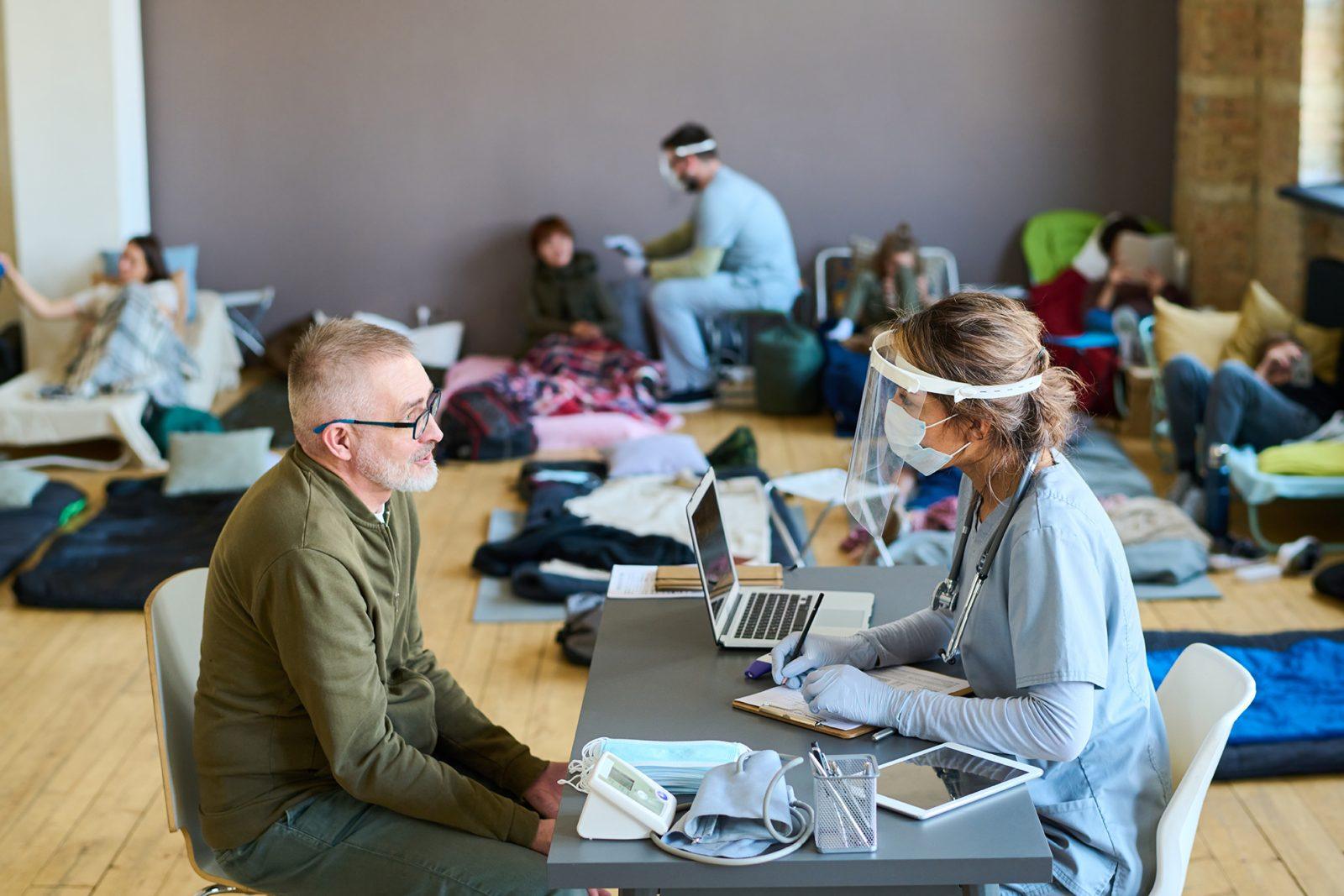 Working With People Experiencing Homelessness in Healthcare Settings ...